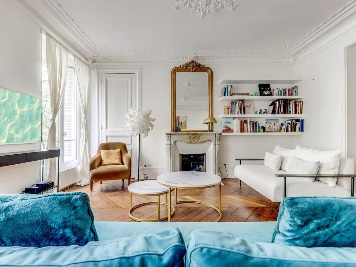 The Lady In Red - Romantique - Bail Mobilite Appartement Paris